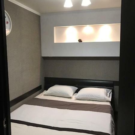 Apartments Gagarina 72 Krivoy Rog Bagian luar foto